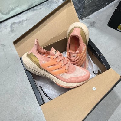 Adidas UltraBoost 21 Pink 